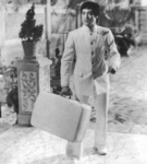 Bruce Lee returning to his deceased master's school in FIST OF FURY <br> (This scene was cut in the German version!)