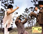 German lobby card for THE STORY OF DRUNKEN MASTER – <br>
in which scenes from DUAL FLYING KICKS were intentionally cut in, <br>
and thus image motifs of the movie landed on the lobby cards.