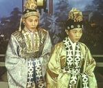 Ho King-Fan, Connie Chan<br>Beauty/The Courtship of the Queen (1961)