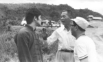 Behind the scenes of THE BIG BOSS: The movie was had been begun by actor-director Wu Chia-Hsiang (right), but after five days of shooting Lo Wei took over.
Which scenes were directed by Wu, cannot be really confirmed, but most probably, due to some stills, Bruce Lee's first visit at the factory, together with his uncle, was among them.