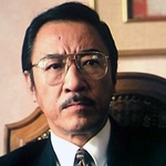 Peter Yang Kwan  as Senior